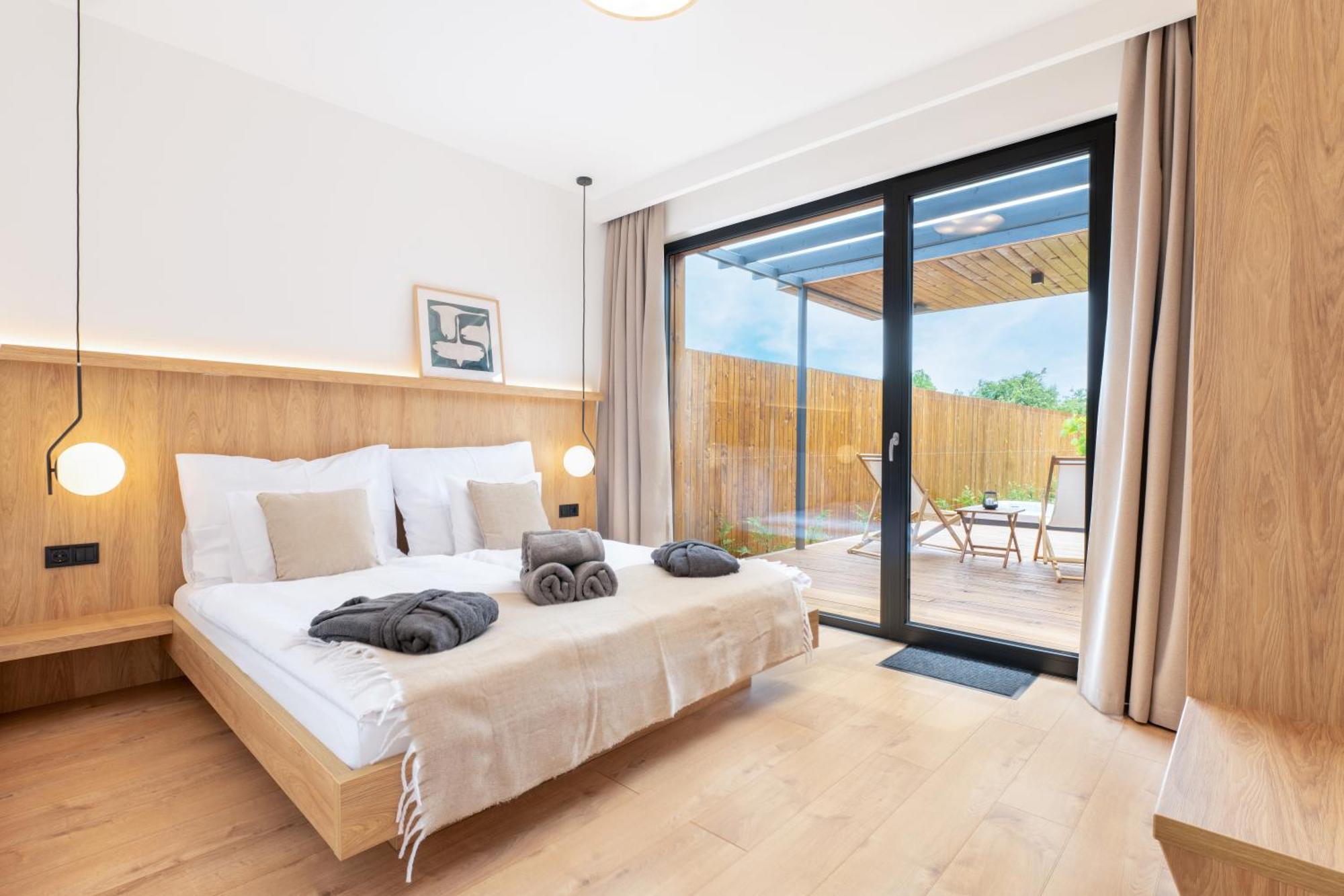 Natur Lodge Tiszafuered Case de vacanță *